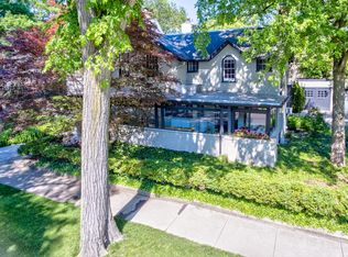 1713 Asbury Ave, Evanston, IL