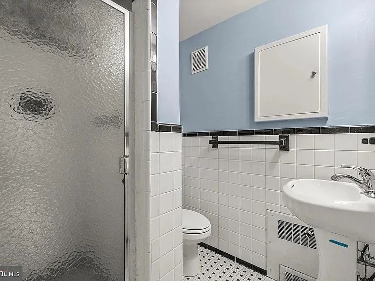 3601 Greenway #101 — Photo 16