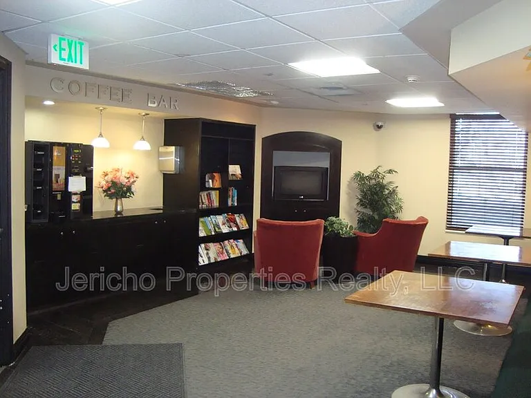 601 W 11th Ave #418 — Photo 14