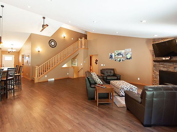 4th image of 4325 Mariah Dr N