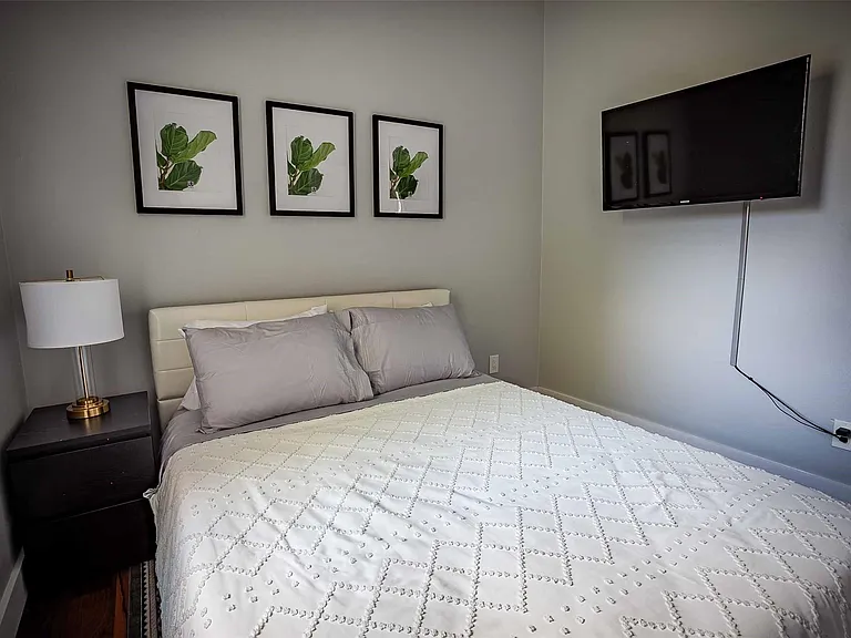 1613 Hickory St — Photo 22