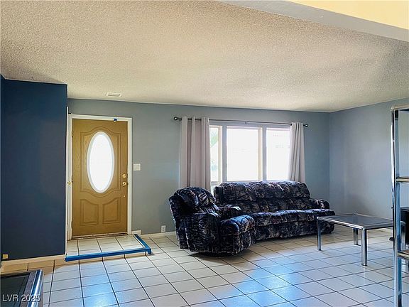 4th image of 3766 Colonial Dr