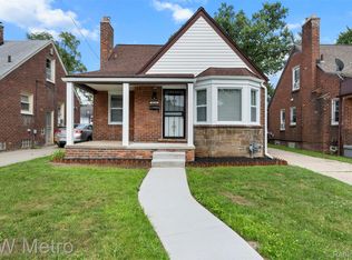 18258 Manor St, Detroit, MI 48221