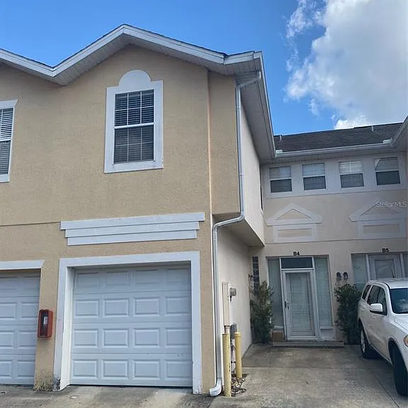 7415 Lago De Oro #B-4 — Photo 1