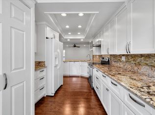 428 Esplanade APT 201, Redondo Beach, CA 90277