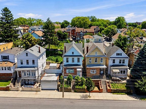 3rd image of 1225 119th Street