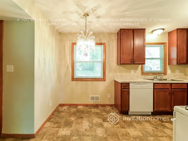 3790 Grand Ave — Photo 9