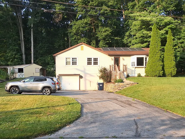 146 Cambridge Rd — Photo 1