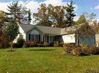 1139 Clute Crest Dr, Niskayuna, NY 12309