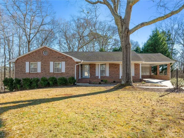 500 Pinewood Dr, Pendleton, SC 29670