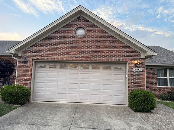 2nd image of 1000 Equestrian Dr