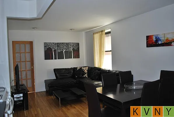 Rented by KVNY Soho | media 41
