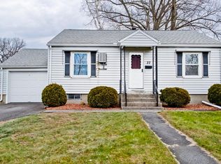 37 Greenleaf St, Chicopee, MA 01013