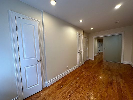 4th image of 226 Atlantic Ave APT 3