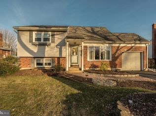 233 Bradley Ave, Reading, PA 19608