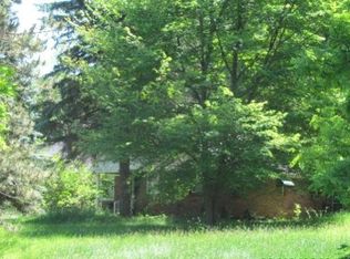 2492 Academy Rd, Holly, MI 48442