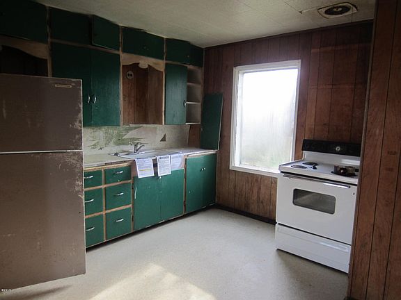 3rd image of 624 E Olive St