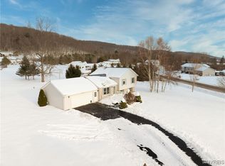 10 Sunburst Ln, Allegany, NY 14706