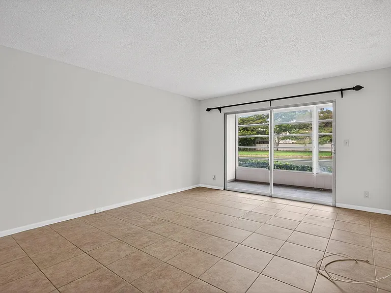 2501 Antigua Ter #D1 — Photo 12
