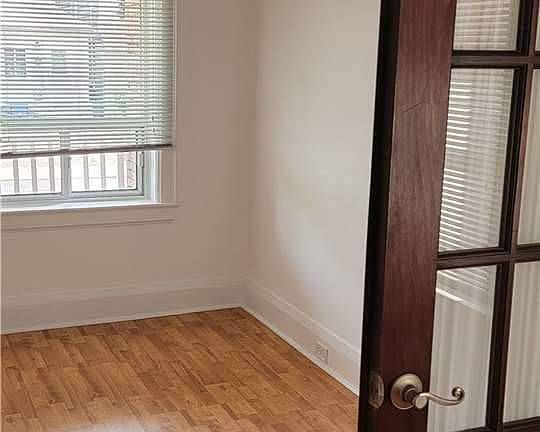 5th image of 164 Prescott Ave