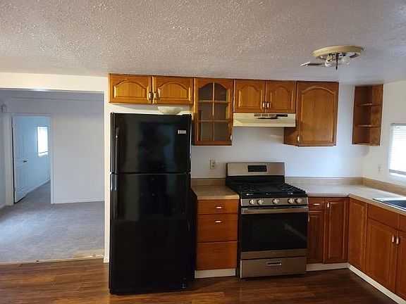 3rd image of 119 Kimball Ave