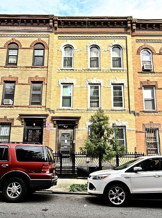 1st image of 276 Linden St #3FAMILY
