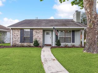 759 Fountain View Dr, Baton Rouge, LA 70820