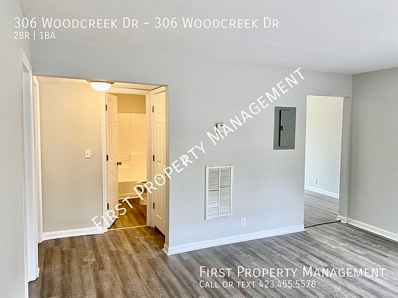 3rd image of 306 Woodcreek Dr