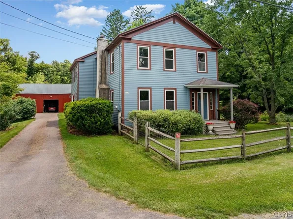 7476 Dugway Rd, Clinton, NY 13323