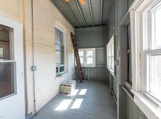 3300 N Racine Ave #1B, Chicago, IL 60657