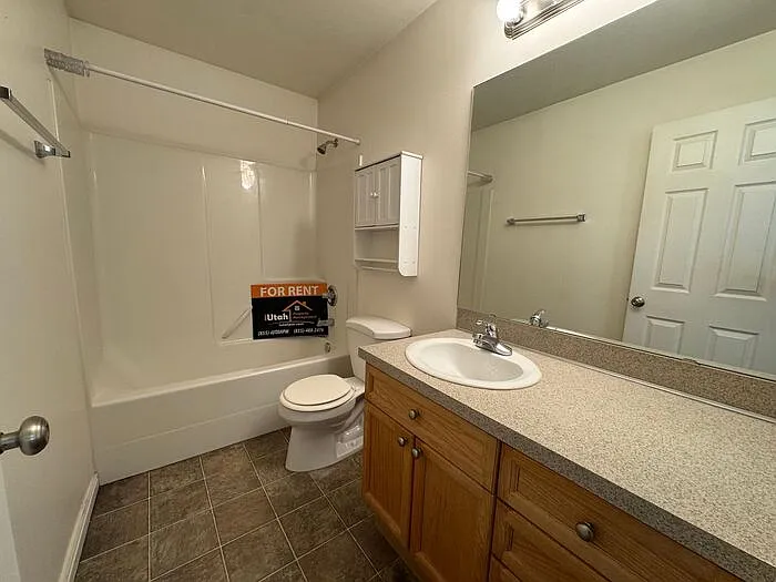 298 E 2350 N — Photo 22