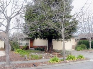 2413 Red Oak Ct, Santa Rosa, CA 95403
