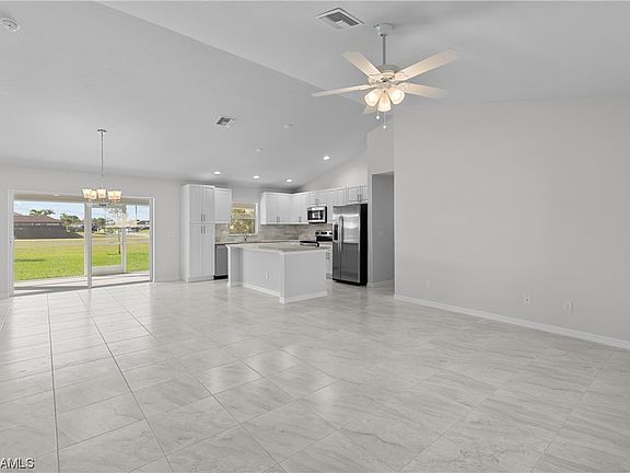 4th image of 210 NW 6th Ave