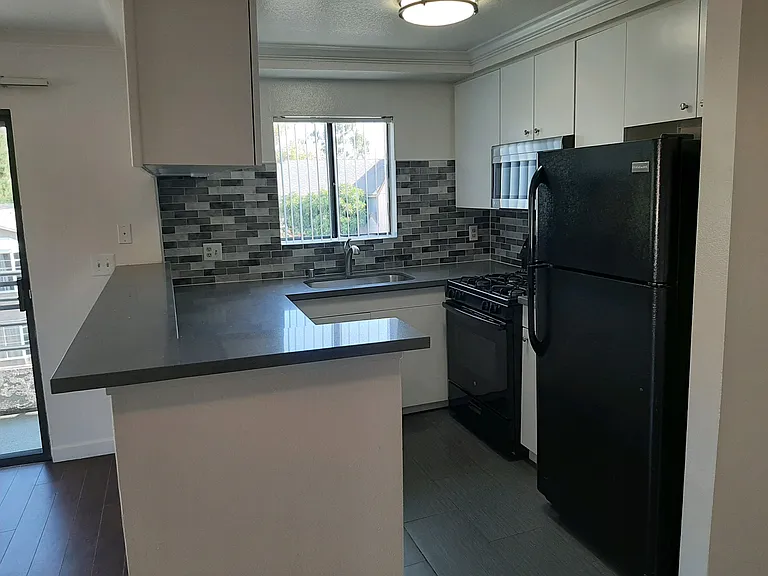 Sierra Apartments, LLC — Photo 36