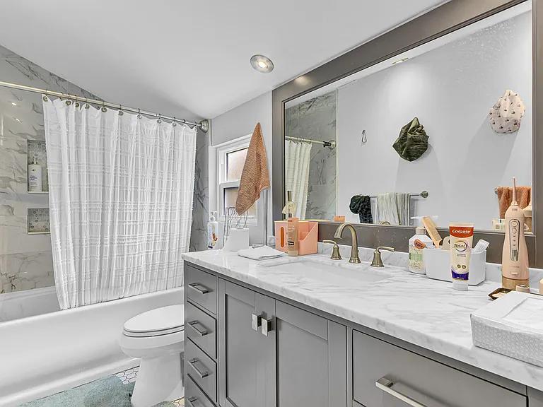 5893 Cassandra Ct — Photo 21