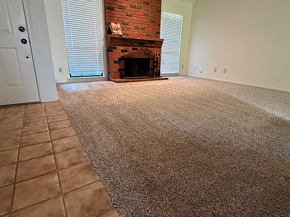 3rd image of 330 Rivertree Way