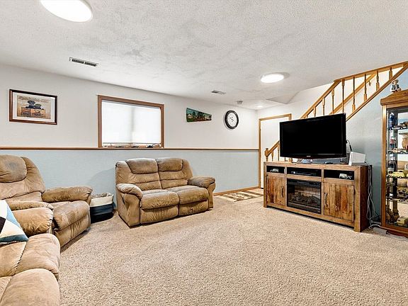 5th image of 1505 Lucy Dr