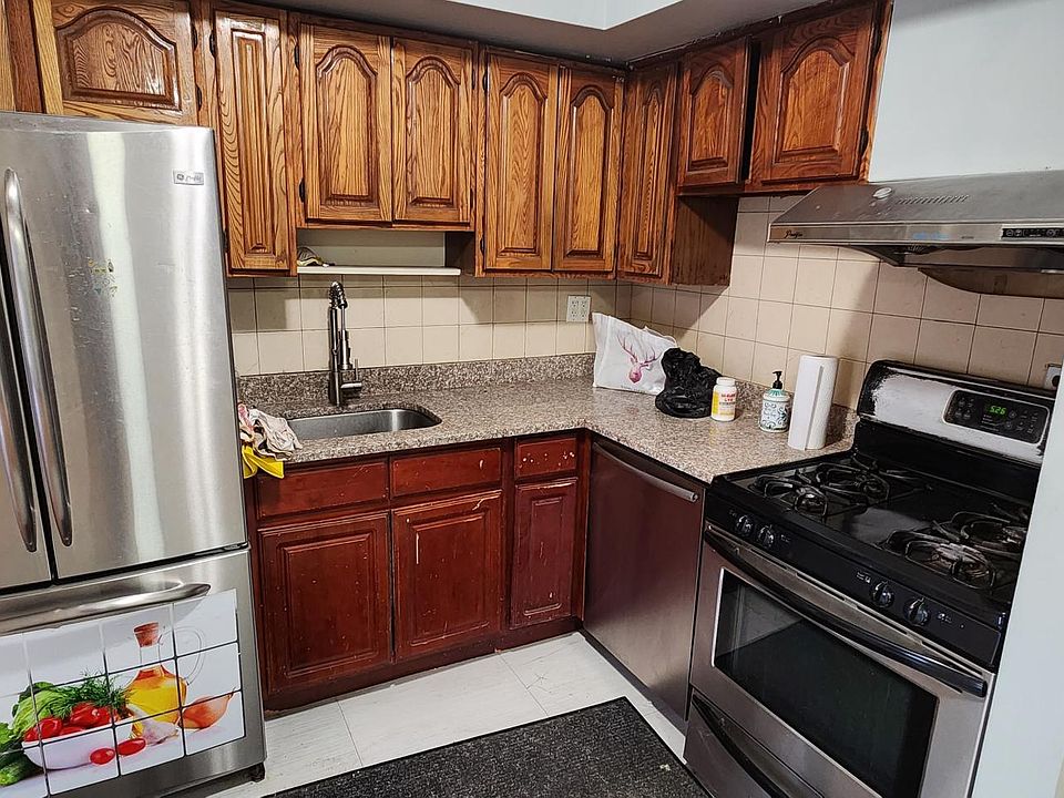 1st image of 8320 15th Ave APT 2