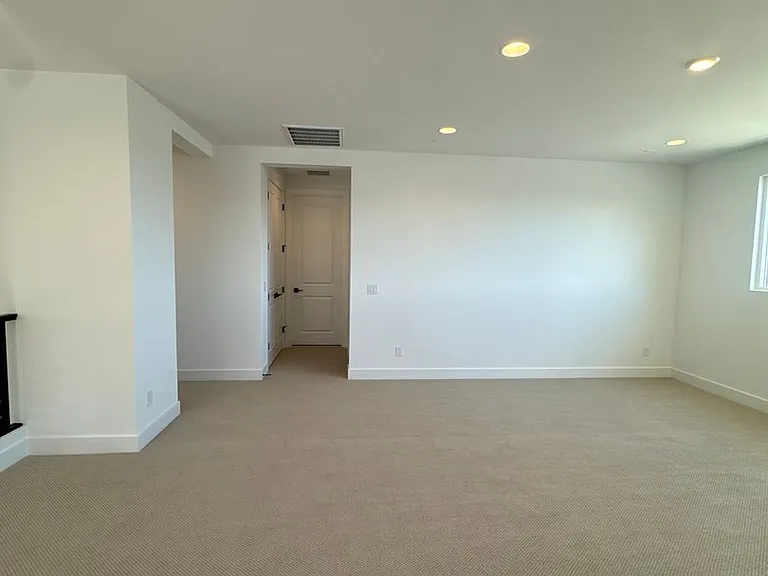 7326 W Running Deer Trl — Photo 15
