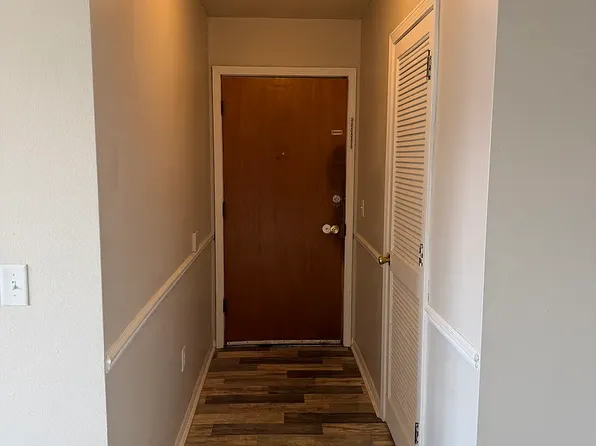 1017 Legrand Dr APT 5, Lansing, MI 48910