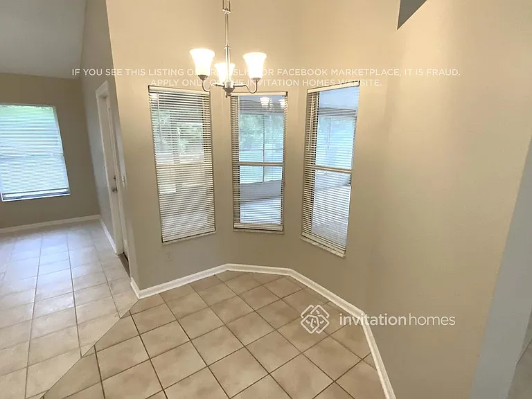523 Charles Pinckney St — Photo 9
