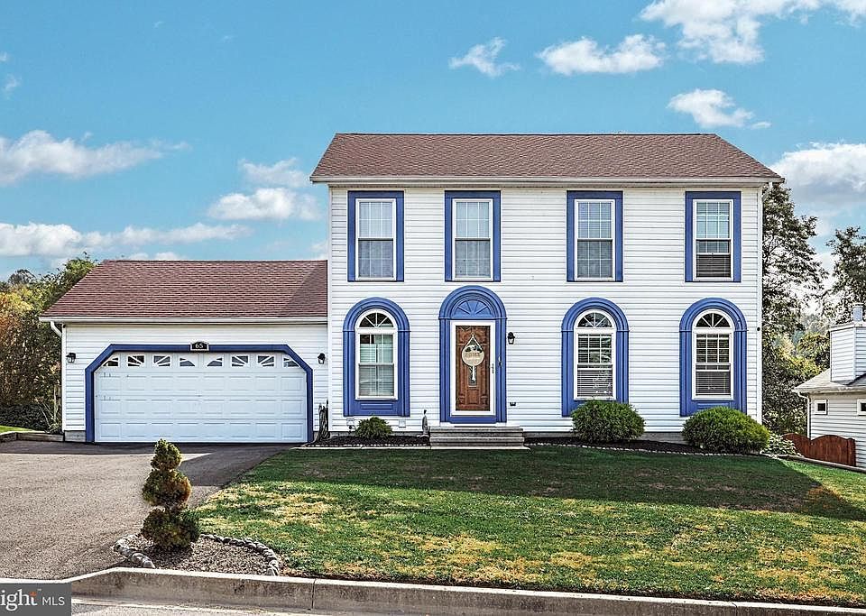 1st image of 65 Marhill Ct