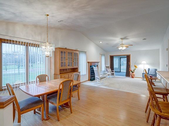 5th image of 700 Creek Edge Dr #8