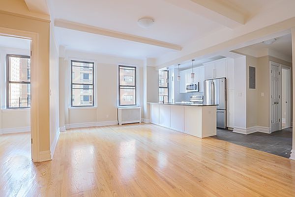 1st image of 200 W 90th St APT 3A