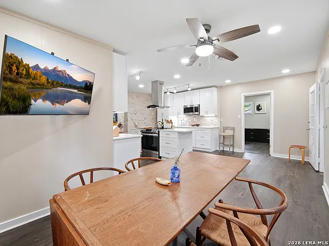 19214 Grey Forest Dr — Photo 17