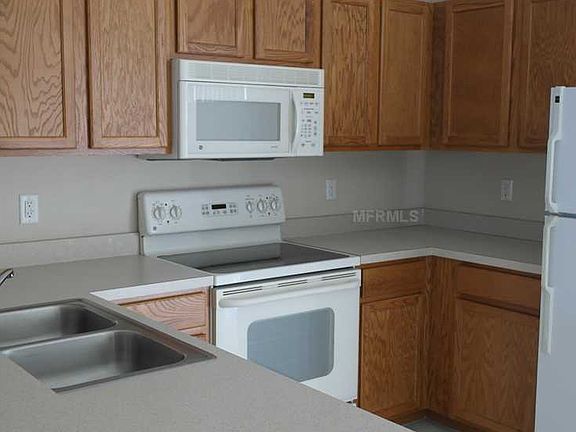 5th image of 11606 Colony Lake Dr