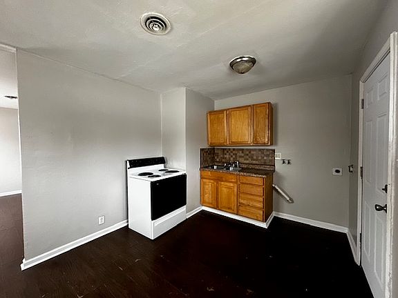 5th image of 149 N Princeton Ave