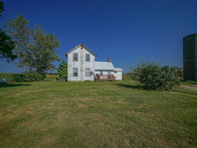 8541 N Conger Rd, Leaf River, IL, 61047