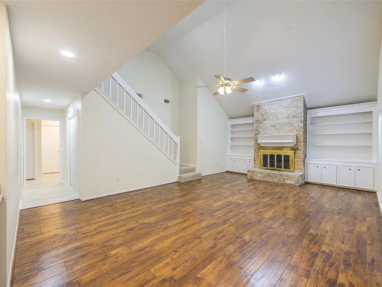 12810 Chaseland Ln — Photo 9