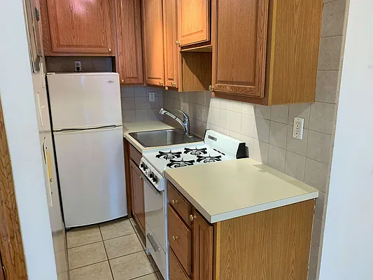 Rented by Joe Gotham LTD | media 7